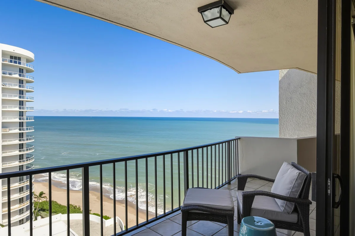 4200 N Ocean Dr #1-1705, Riviera Beach: photo 1 of 39