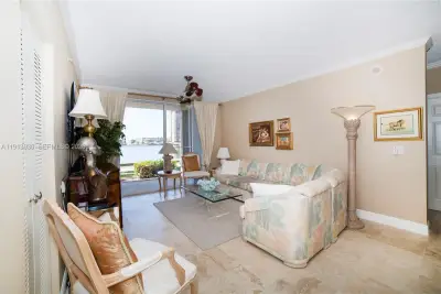 17100 N Bay Rd #1107, Sunny Isles Beach: photo 1 of 70
