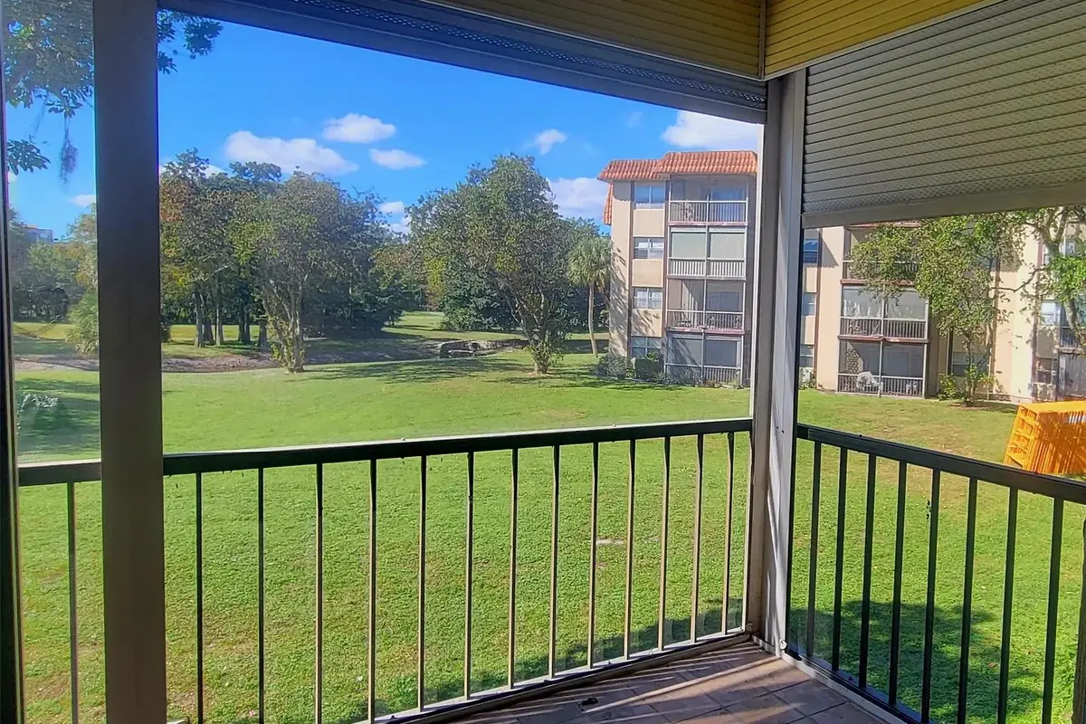 6260 S Falls Circle Dr #206, Lauderhill: photo 1 of 18