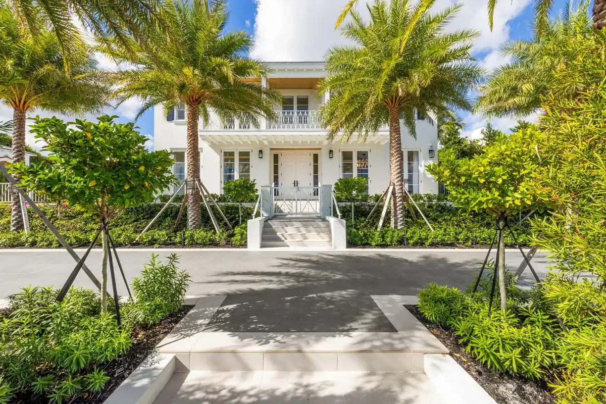 2415 S Flagler Dr, West Palm Beach: photo 1 of 26