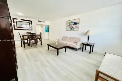 100 Lincoln Rd #535, Miami Beach: photo 1 of 23