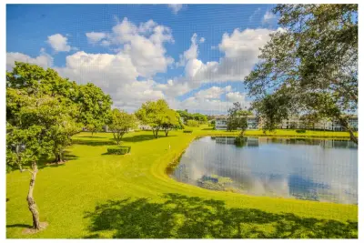 251 Preston F, Boca Raton: photo 1 of 32