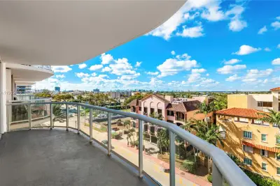 8855 Collins Ave #6E, Surfside: photo 1 of 24