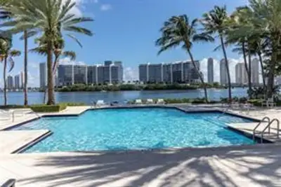 3205 NE 184th St #9304, North Miami Beach: photo 1 of 22
