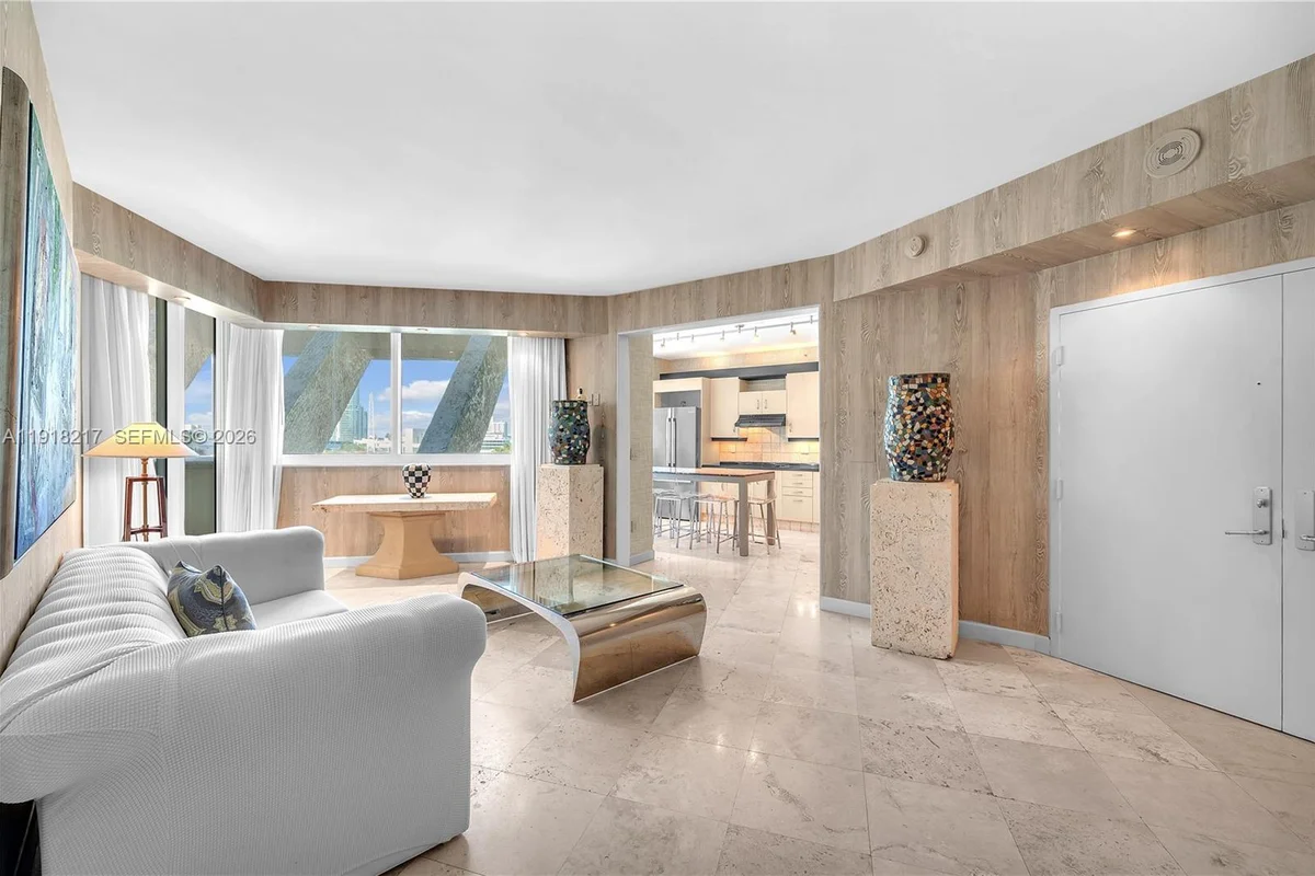 300 S Pointe Dr #906, Miami Beach: photo 1 of 54