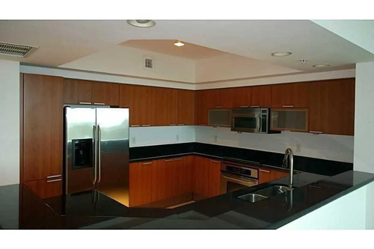 14951 Royal Oaks Ln #1608, North Miami: photo 1 of 10