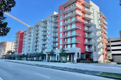 7875 NW 107th Ave #514, Doral: photo 1 of 11