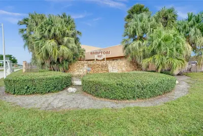 8010 Hampton Blvd #211, North Lauderdale: photo 1 of 25