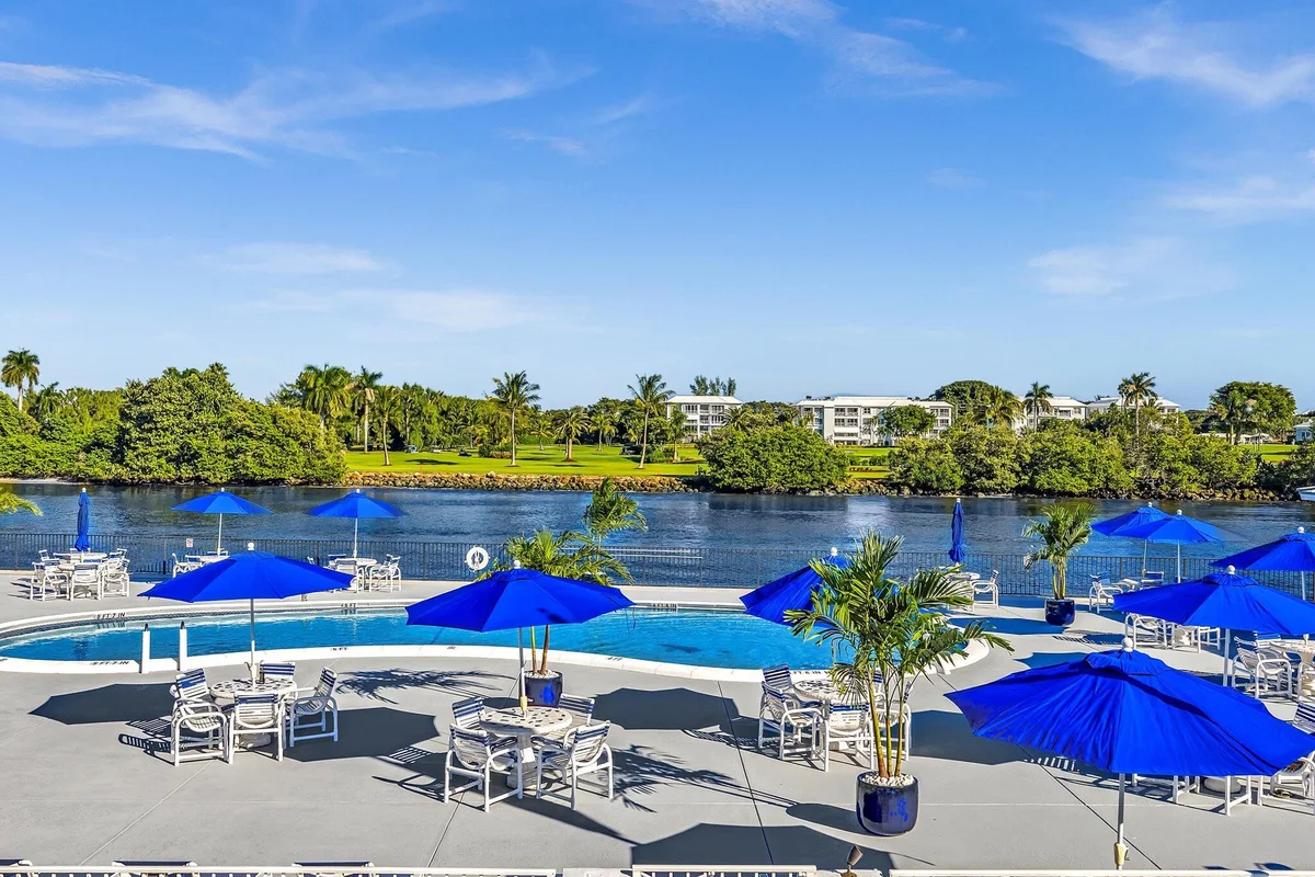 2542 S Federal Hwy #19, Boynton Beach: photo 1 of 53