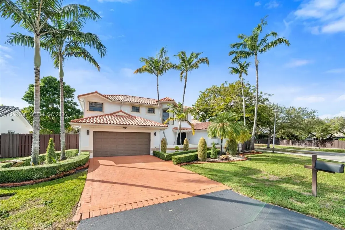 5424 SW 154th Pl, Miami: photo 1 of 52