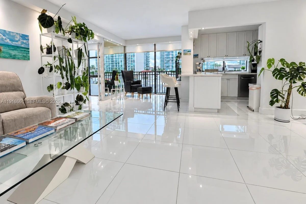 16909 N Bay Rd #716, Sunny Isles Beach: photo 1 of 39
