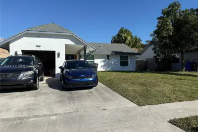 7523 SW 7th Pl, North Lauderdale: photo 1 of 14