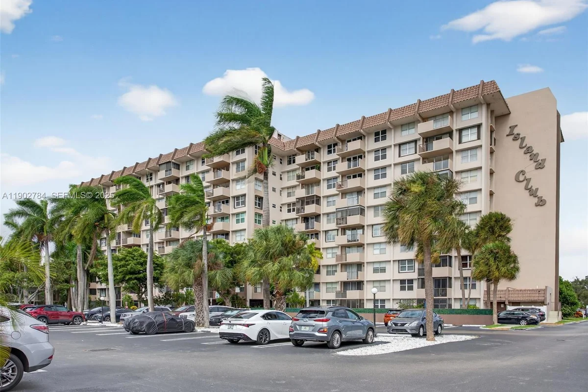 777 S Federal Hwy #RP305, Pompano Beach: photo 1 of 46