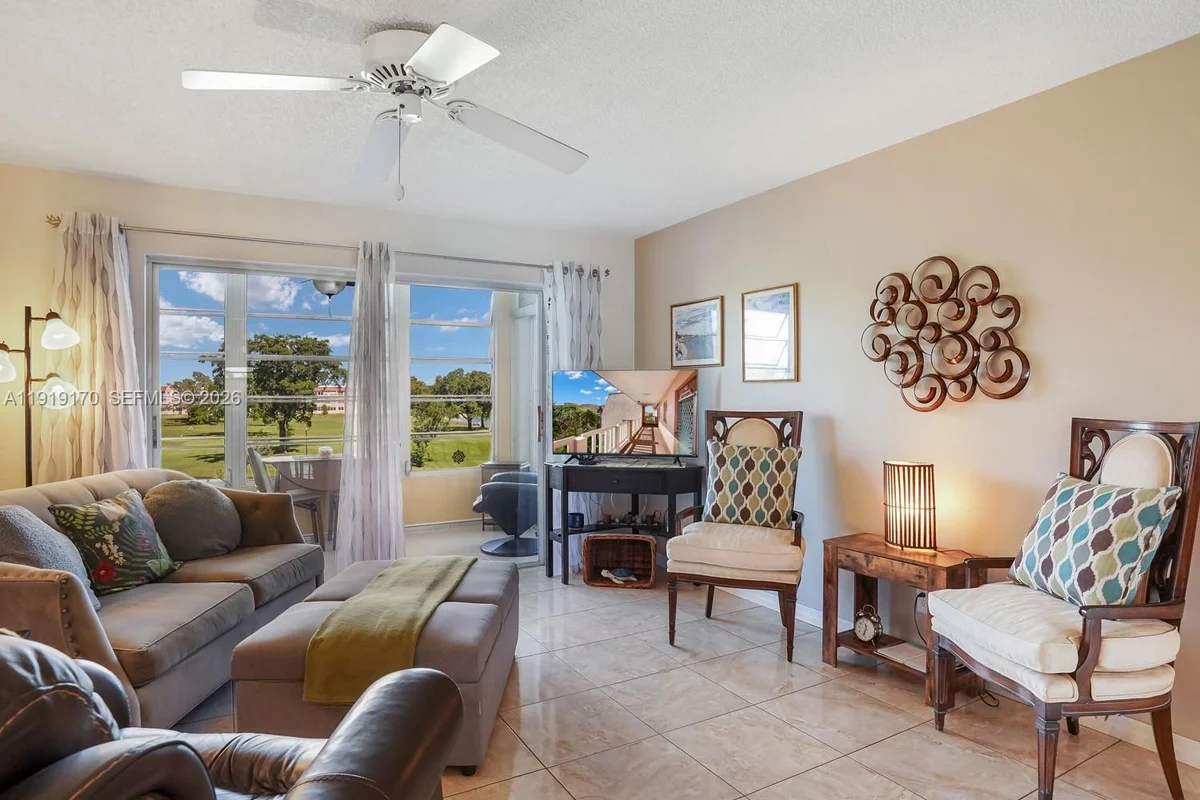 9401 Sunrise Lakes Blvd #302, Sunrise: photo 1 of 44