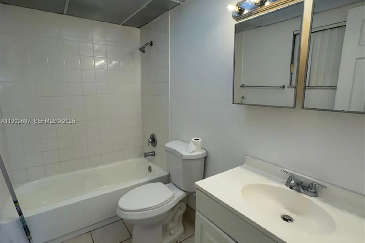 1503 NW 207th St #141, Miami Gardens: photo 1 of 9
