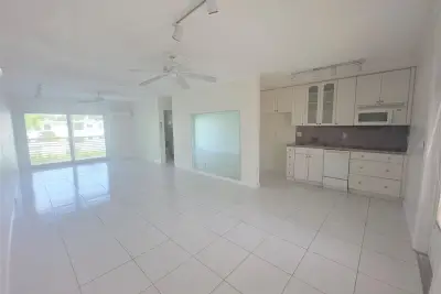 2131 NE 42nd Ct #209e, Lighthouse Point: photo 1 of 28