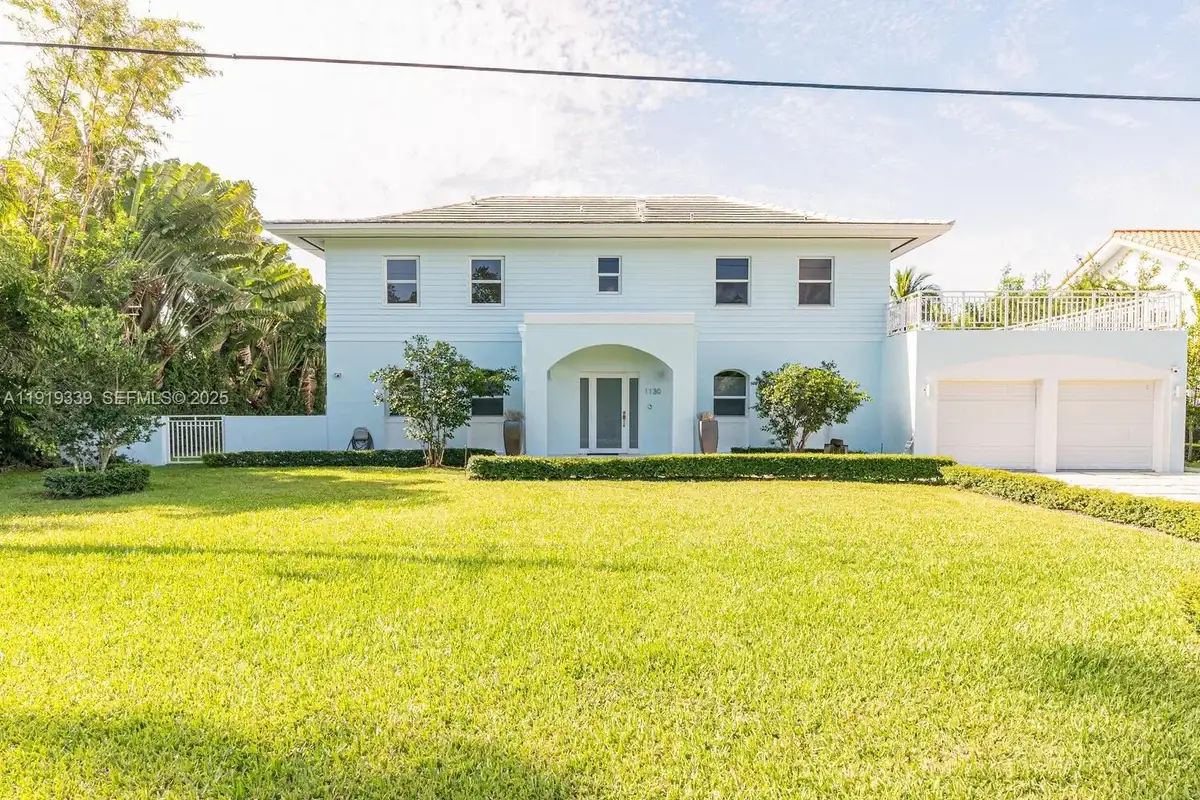 1130 Lugo Ave, Coral Gables: photo 1 of 50