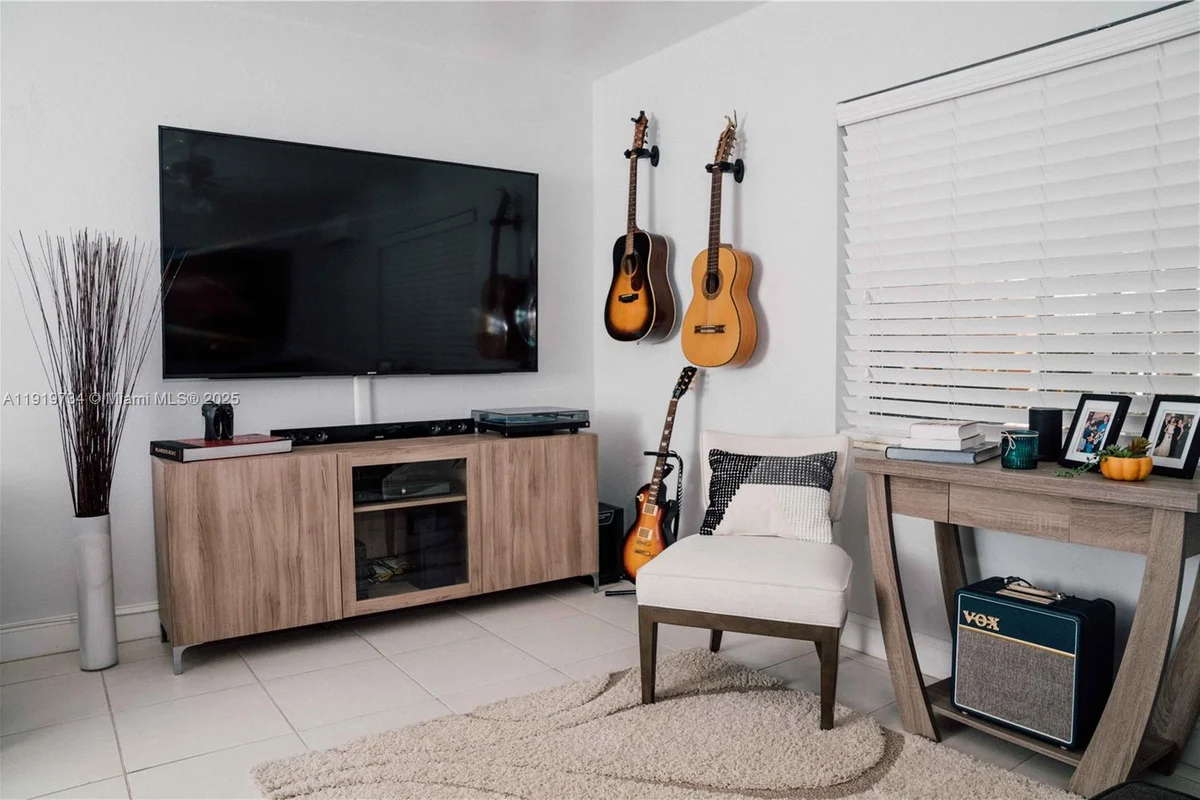 7901 SW 64th Ave #6, South Miami: photo 1 of 26