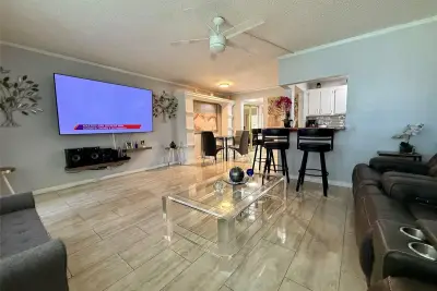 355 Oakridge T, Deerfield Beach: photo 1 of 10