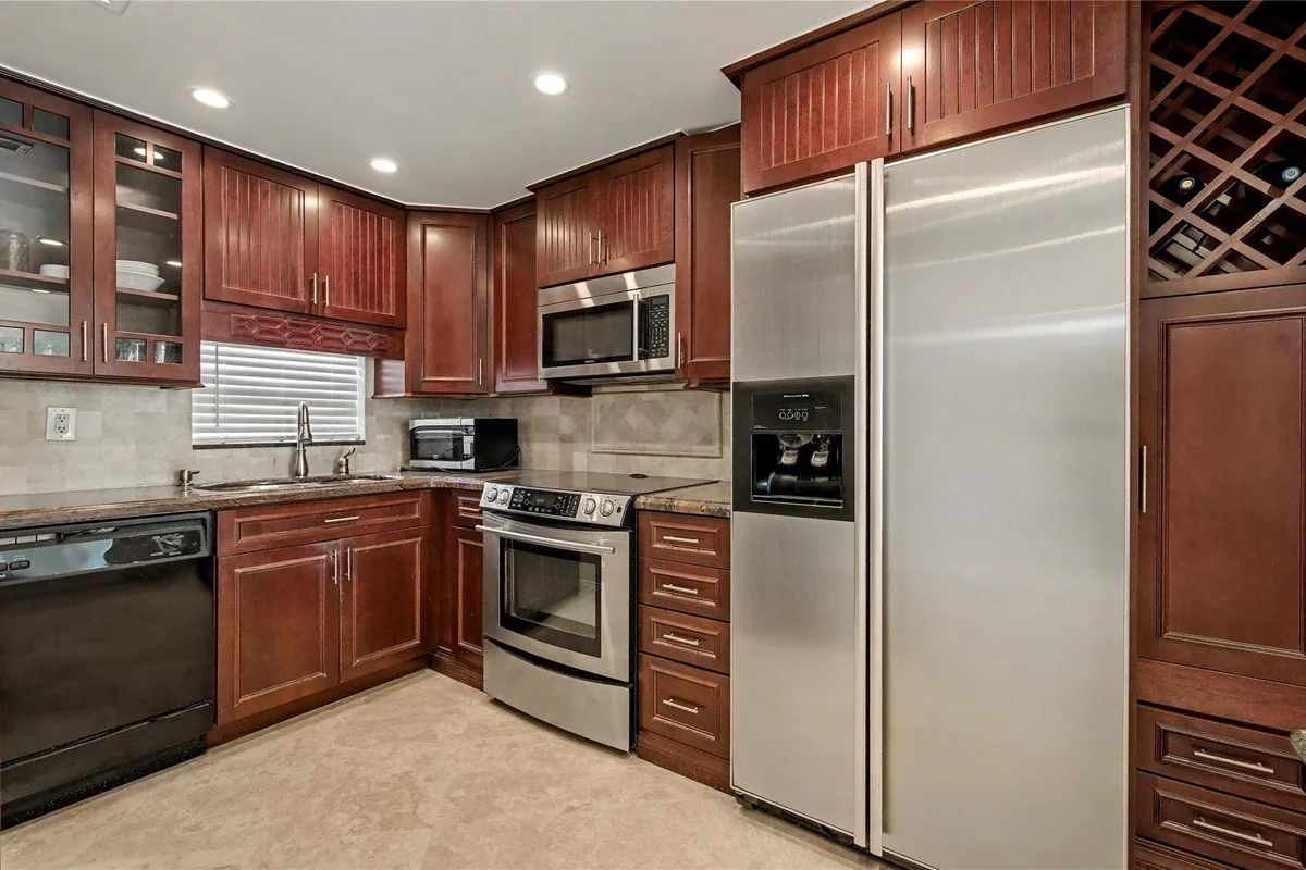 9320 S Hollybrook Lake Dr #103, Pembroke Pines: photo 1 of 56