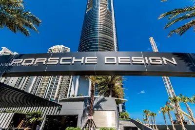 18555 Collins Ave #4804, Sunny Isles Beach: photo 1 of 55