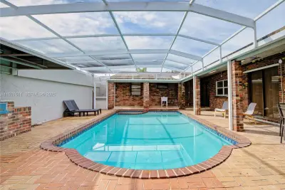 2703 Adams St, Hollywood: photo 1 of 49