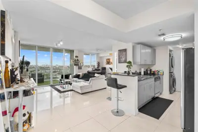 1871 S River Dr #1402, Miami: photo 1 of 42