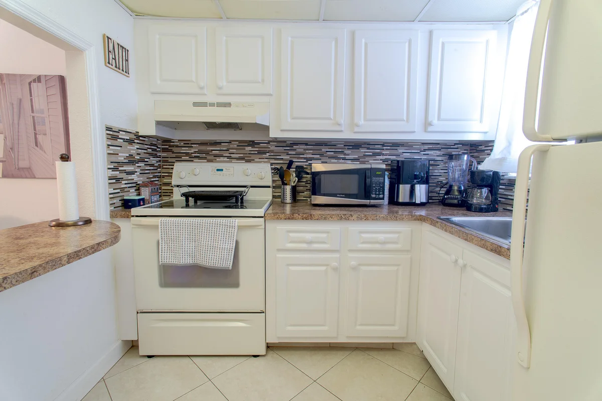 3091 E Sun Sunrise Lakes Dr E #207, Sunrise: photo 1 of 54