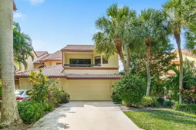 5425 10th Fairway Dr #3, Delray Beach: photo 1 of 86