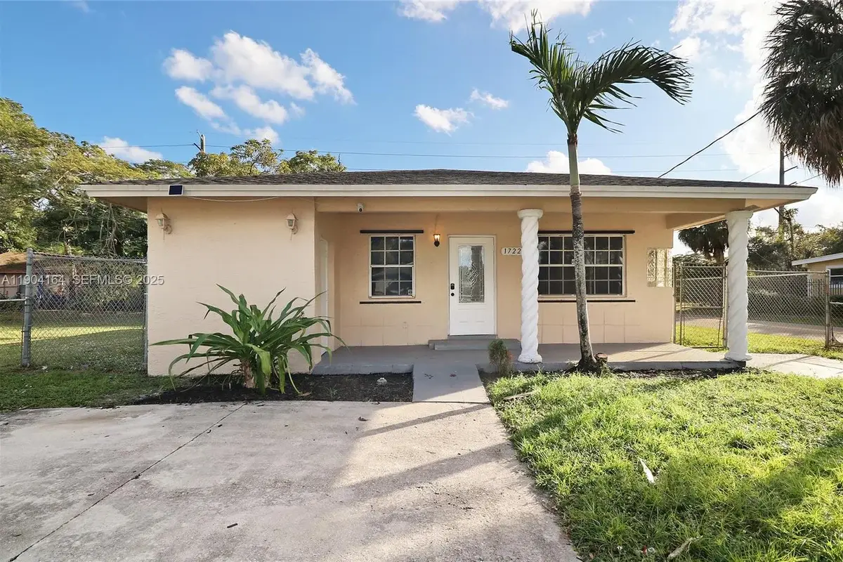 1722 NW 8th Ct, Fort Lauderdale: photo 1 of 31