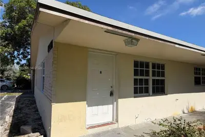 1320 SW 11th Ave #A, Deerfield Beach: photo 1 of 12