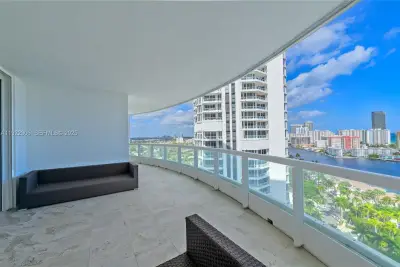 21050 Point Pl #2001, Aventura: photo 1 of 50