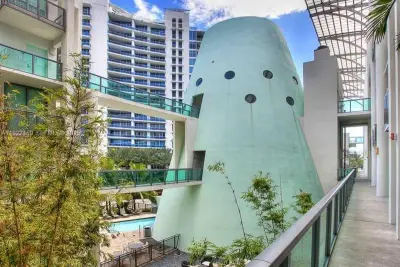 6000 Collins Ave #521, Miami Beach: photo 1 of 27