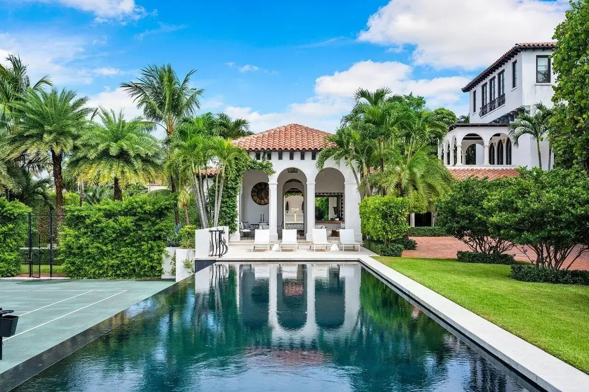 12 Lagomar Rd, Palm Beach: photo 1 of 38