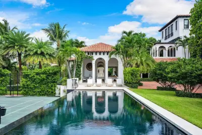 12 Lagomar Rd, Palm Beach: photo 1 of 38