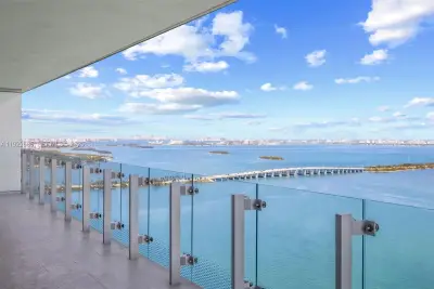 700 NE 26 Ter #3602, Miami: photo 1 of 42