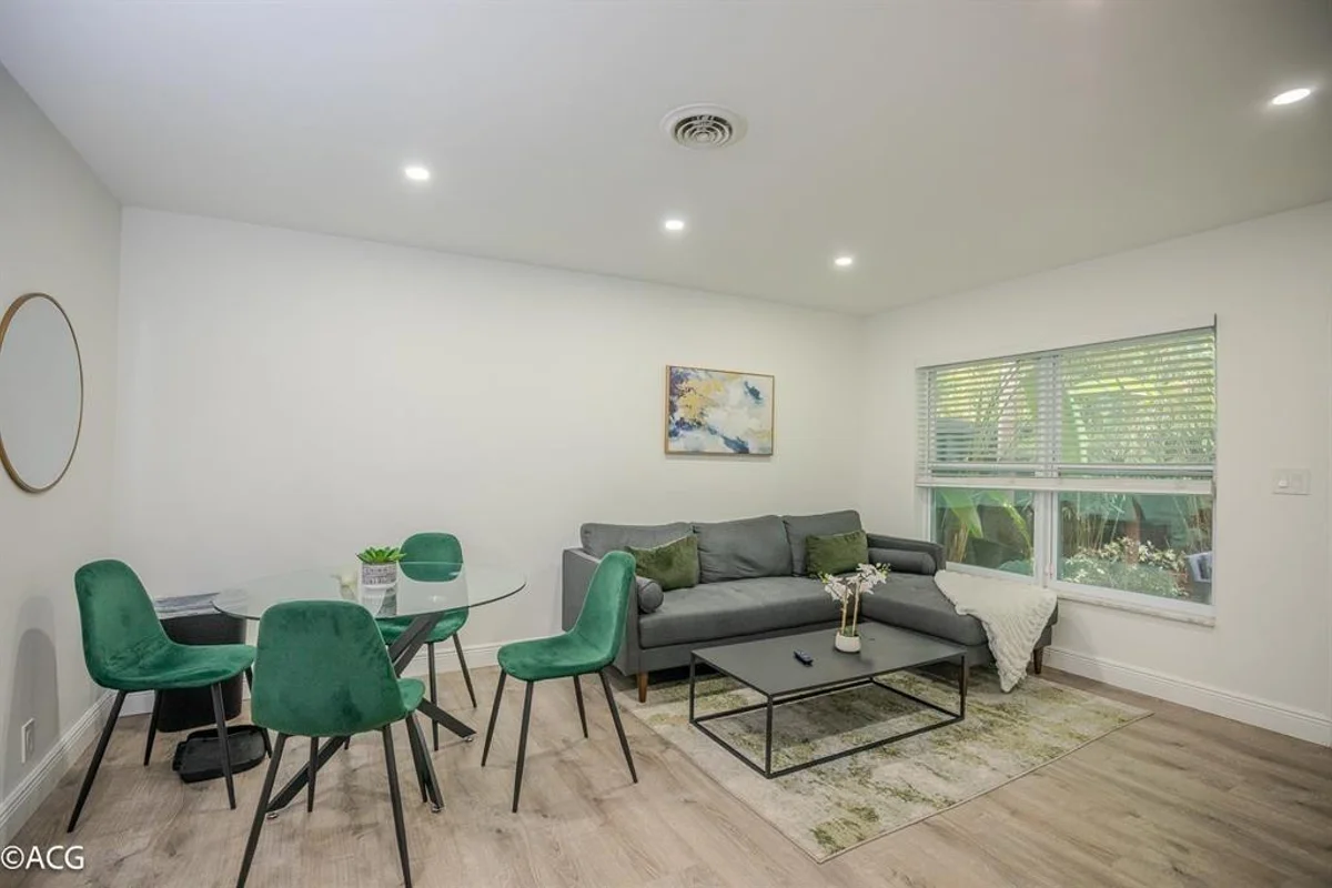19 NE 16th St, Fort Lauderdale: photo 1 of 13