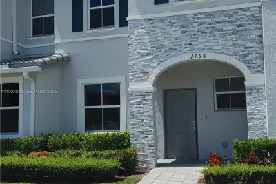 1766 SE 26th Rd, Homestead: photo 1 of 34