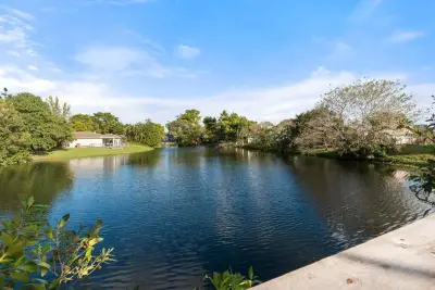 288 NW 39th Way, Deerfield Beach: photo 1 of 33