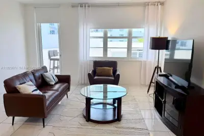 100 Lincoln Rd #541, Miami Beach: photo 1 of 28