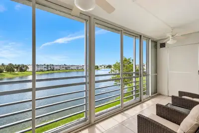 4089 Guildford #E, Boca Raton: photo 1 of 24