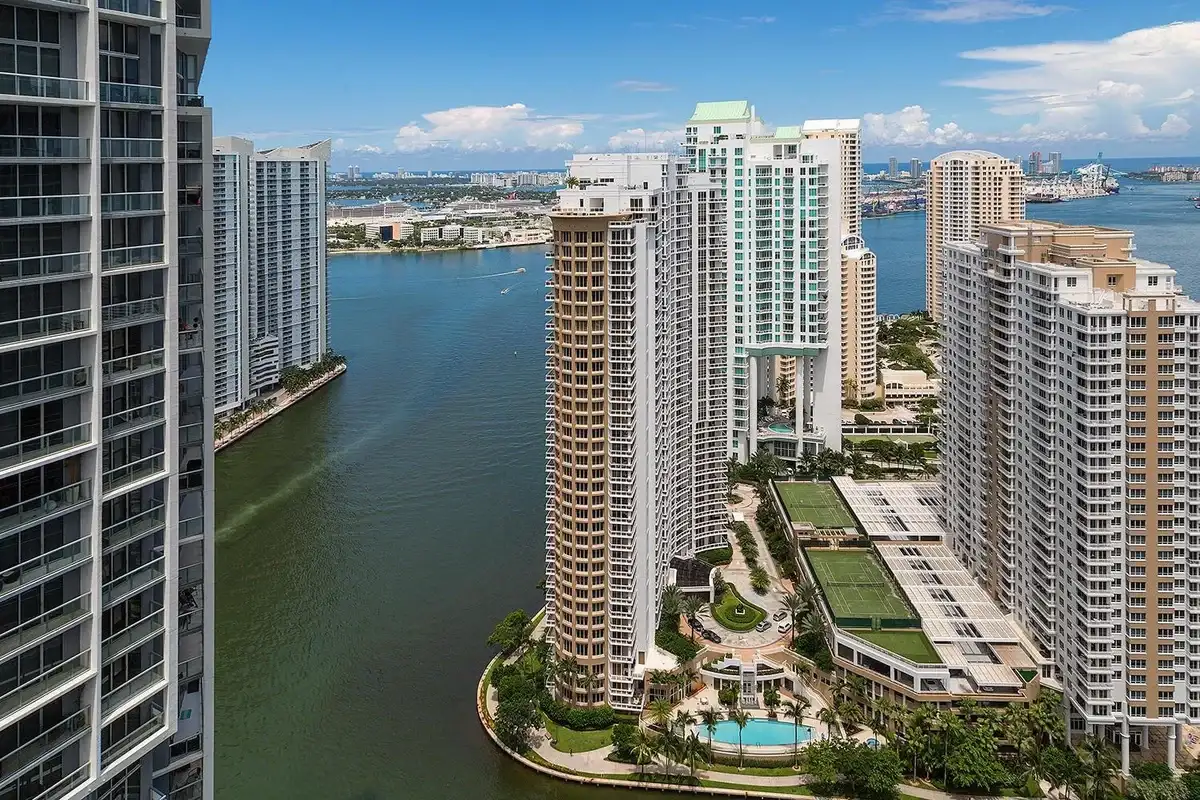 495 Brickell Ave #4010, Miami: photo 1 of 55