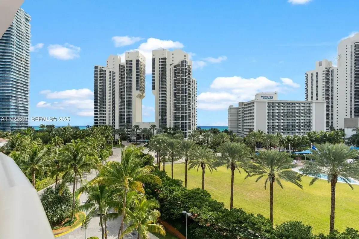 19370 E Collins Ave #625, Sunny Isles Beach: photo 1 of 12