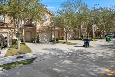 8525 SW 214th Ter, Cutler Bay: photo 1 of 35