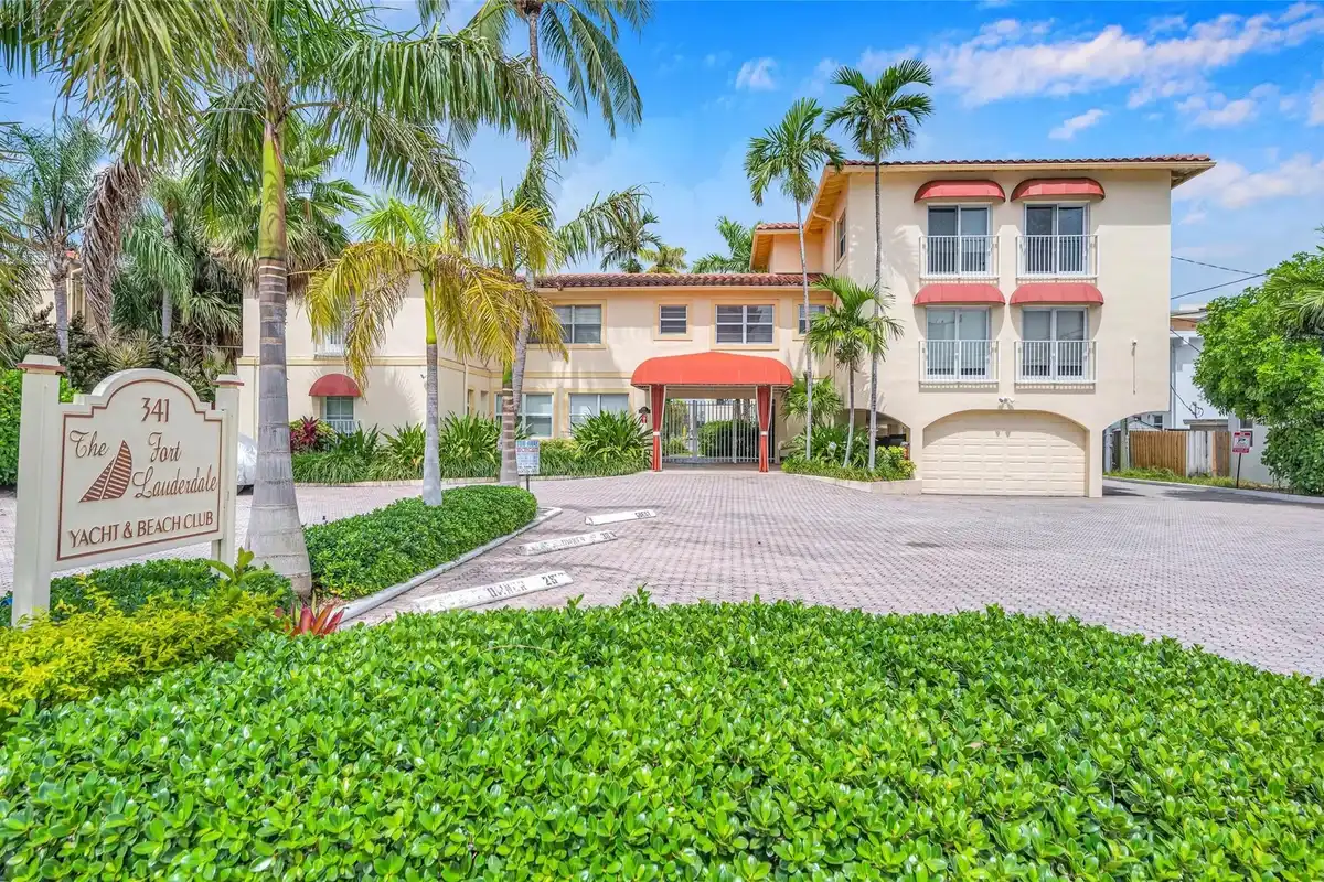 341 N Birch Rd #204, Fort Lauderdale: photo 1 of 35