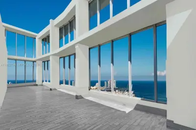 465 Brickell Ave #5701, Miami: photo 1 of 44
