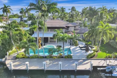 73 Nurmi Dr, Fort Lauderdale: photo 1 of 39