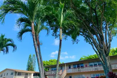 116 Canterbury E, West Palm Beach: photo 1 of 60
