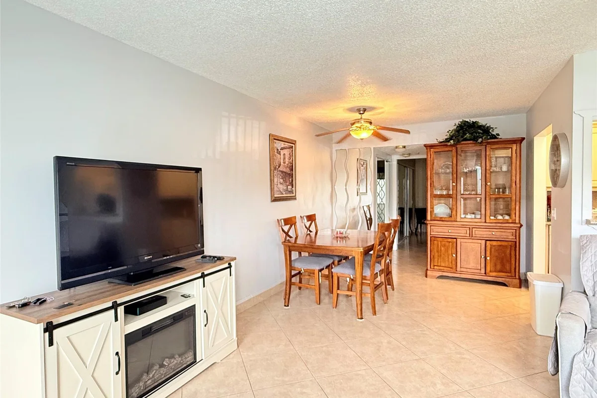 53 Markham C, Deerfield Beach: photo 1 of 30