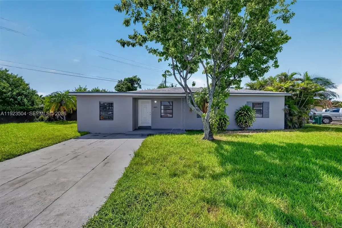 14801 Lincoln Blvd, Miami: photo 1 of 32